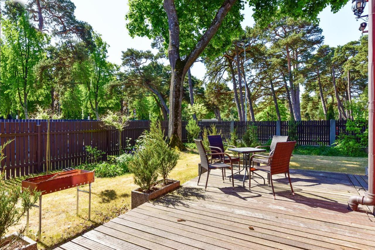 Villa Victoria Ventspils Bagian luar foto