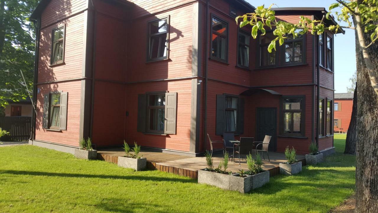 Villa Victoria Ventspils Bagian luar foto