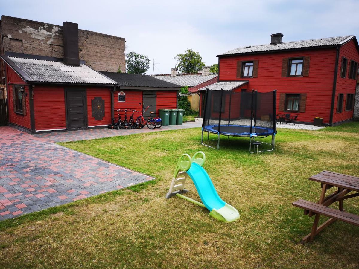 Villa Victoria Ventspils Bagian luar foto